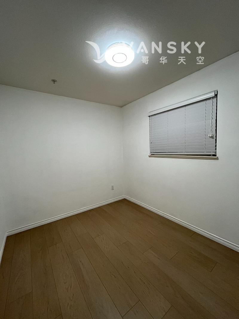 260408102617_2nd bedroom.jpg